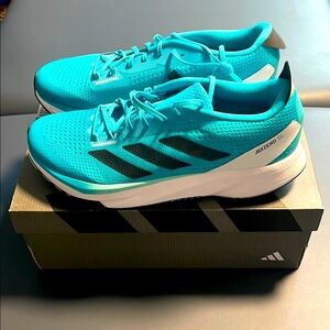 Men’s Adidas Running Shoes, never worn, with tags attached